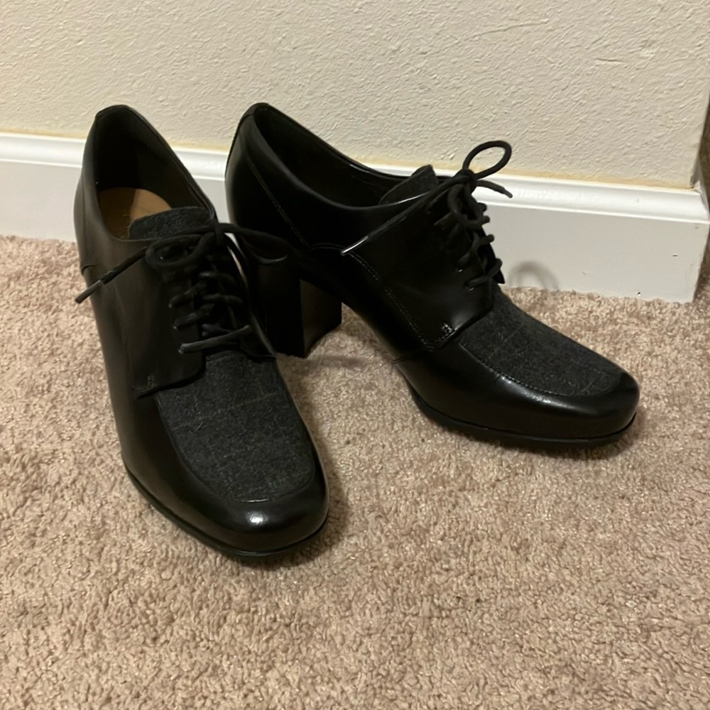 NWOB Clark’s Black Heeled Booties